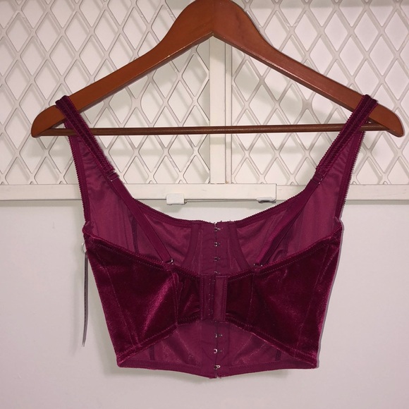 URBAN OUTFITTERS Women’s Out From Under Bra Top - Picture 3 of 5